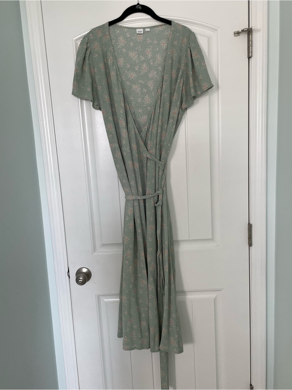 Gap midi wrap dress